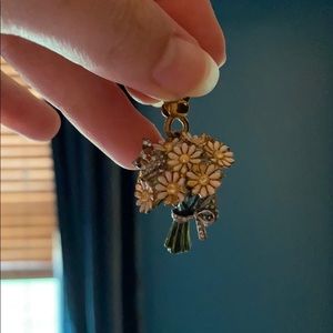 Retired Juicy Daisy Charm